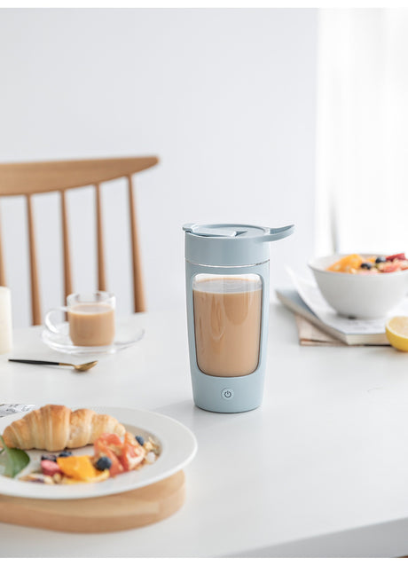 Stainless steel blades of the portable blender