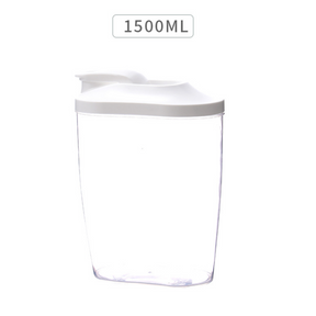 Cereal dispenser storing snacks