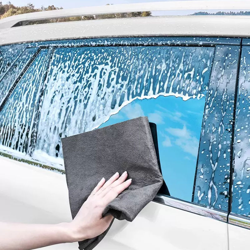 Ultra-soft microfibre cleaning cloths