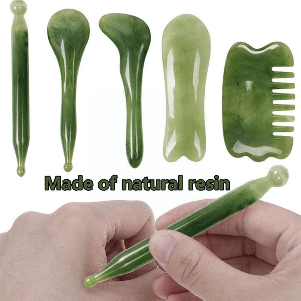 Dual-ended jade roller for face and eyes
