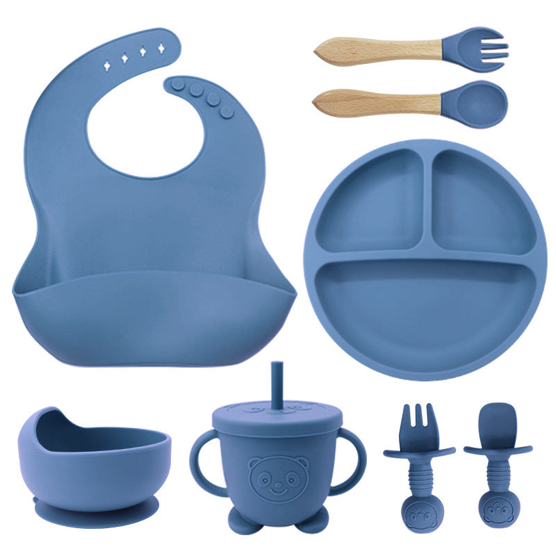Baby feeding set in mint green