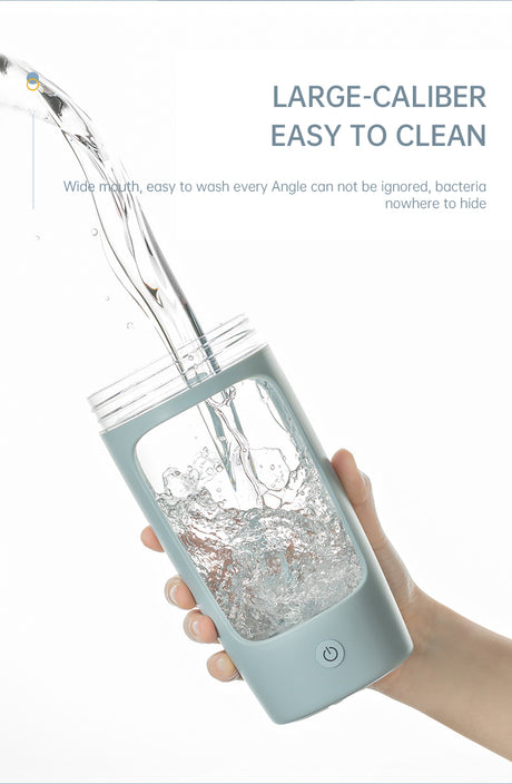 Leak-resistant lid of the blender bottle